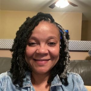 Meet your Posher, Alyce